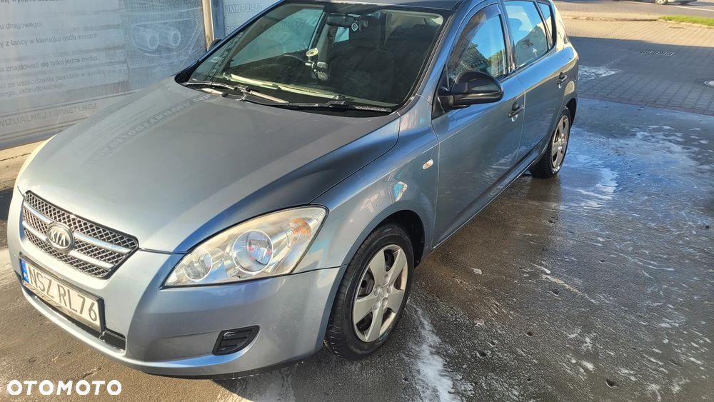 Kia Ceed 1.6 Comfort - 2