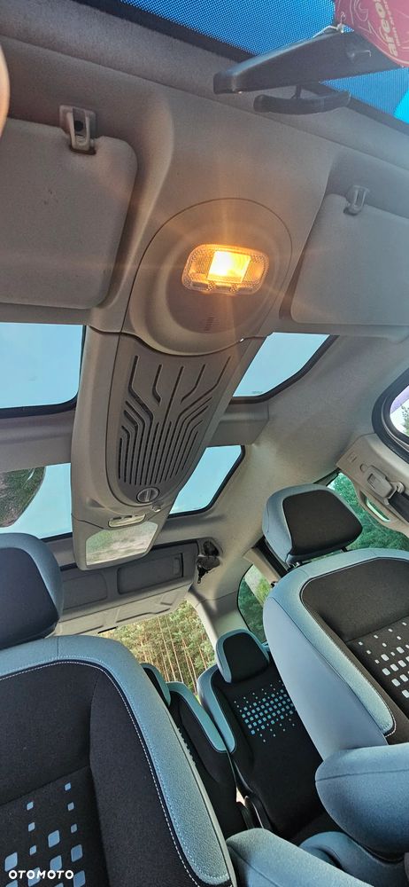 Citroën Berlingo Multispace e-HDi 90 FAP EGS6 Start Stop Selection - 28