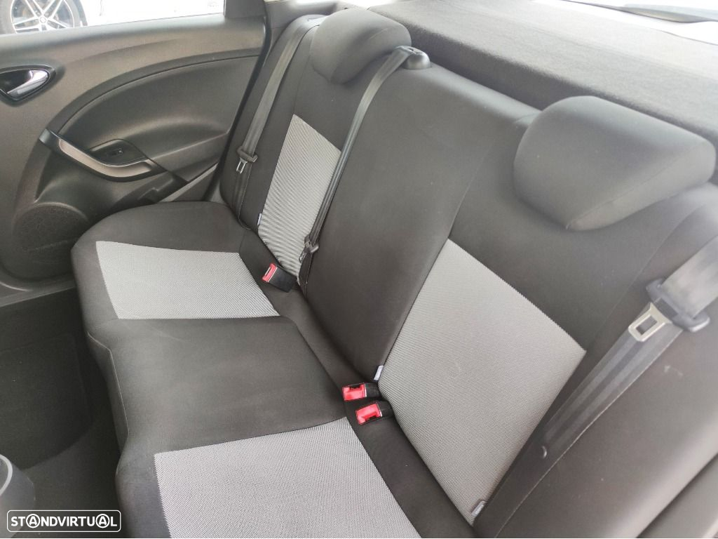 SEAT Ibiza ST 1.0 Reference - 32