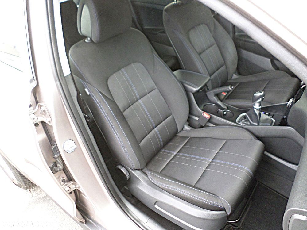 Hyundai Tucson blue 1.6 GDi 2WD Classic - 13