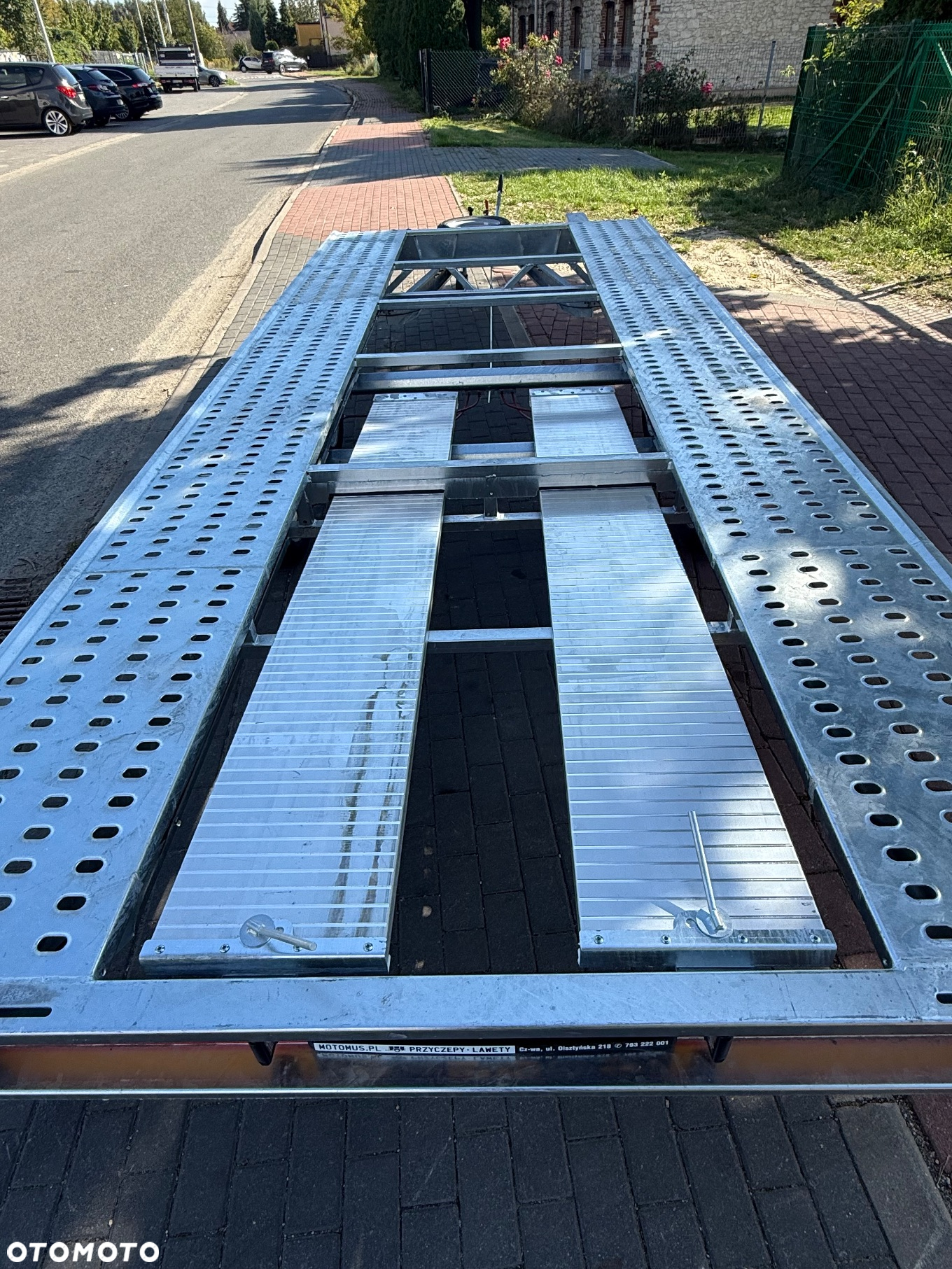 Inny Laweta płaska platforma 4.5m koła195r13c  najazdy alu dostawa MOTOMUS - 9