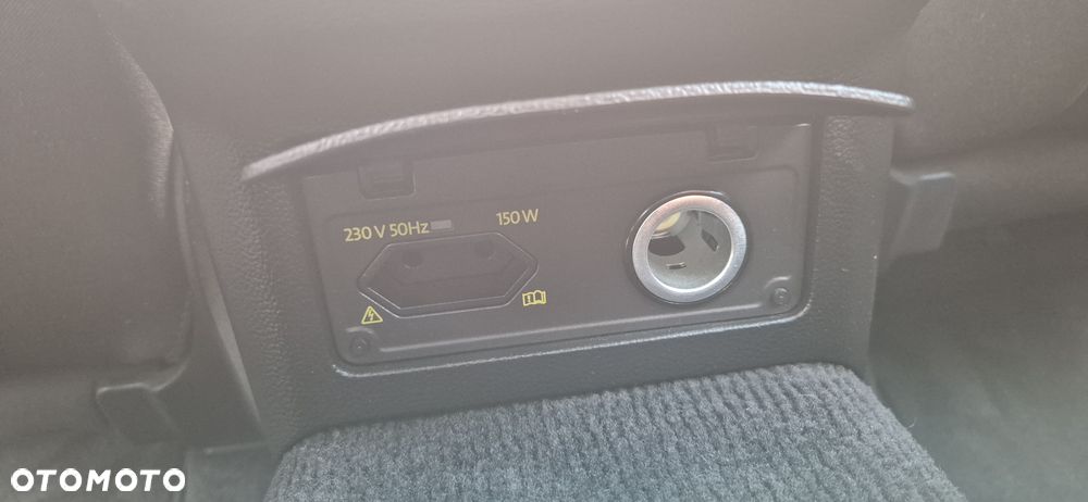 Volkswagen Passat Variant 2.0 TDI DSG (BlueMotion Technology) Comfortline - 13