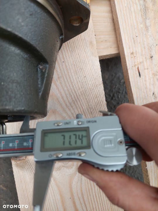 Silnik obrotu Liebherr R900 FMF 032 [HYD 21063] - 11