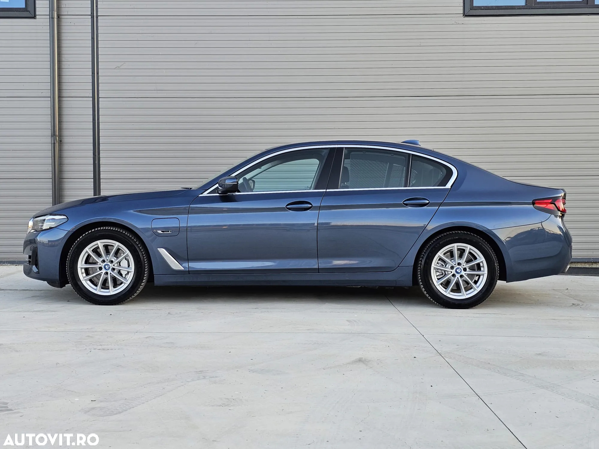 BMW Seria 5 530e AT PHEV - 8