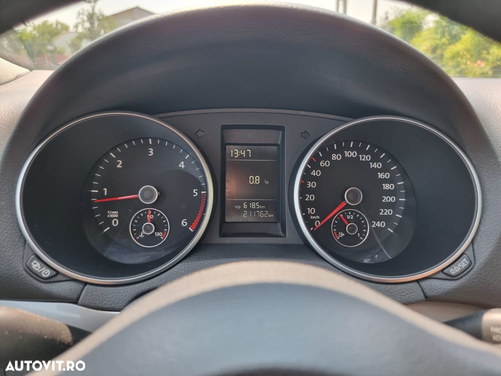 Volkswagen Golf - 5