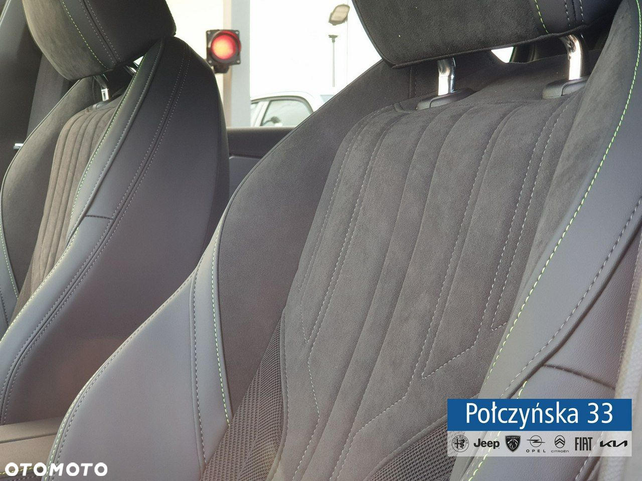 Peugeot 408 - 24