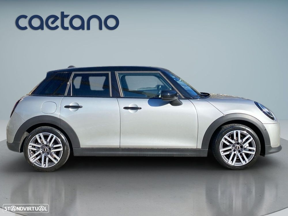 MINI 5 Portas Cooper Classic Auto - 20