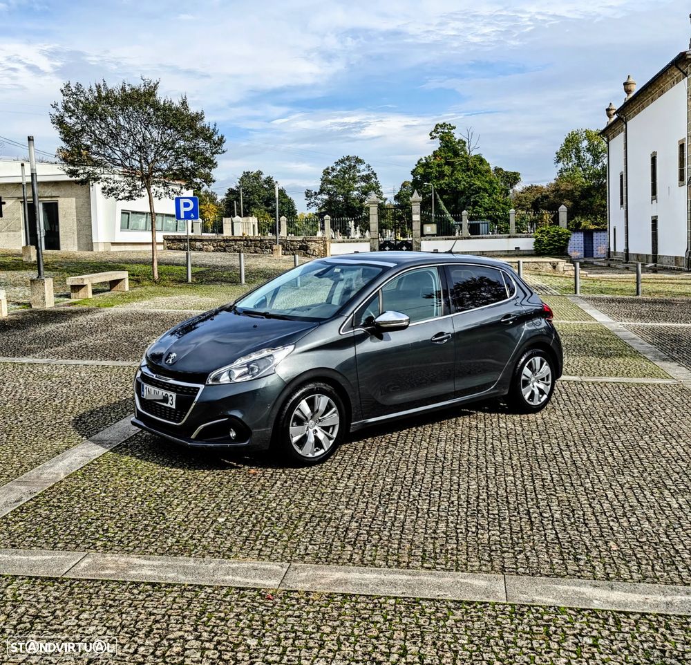 Peugeot 208 1.2 PureTech Allure - 2