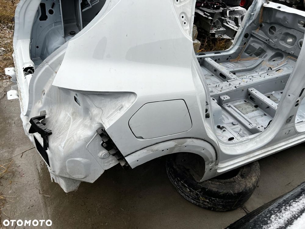 ĆWIARTKA BŁOTNIK POSZYCIE SŁUPEK PRÓG TYŁ PRAWY DACIA SANDERO III 3 STEPWAY - 1