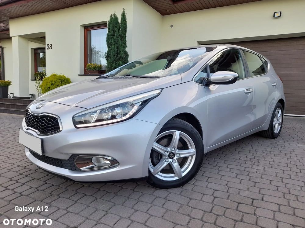 Kia Ceed 1.4 CVVT ISG Attract - 1