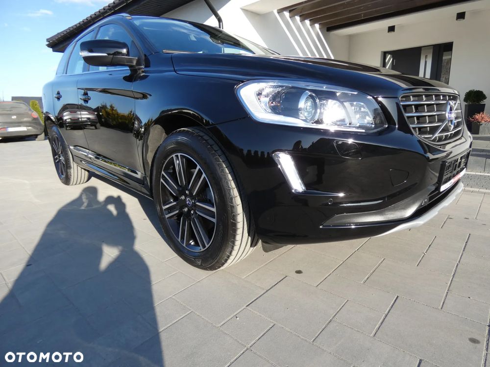 Volvo XC 60 D5 AWD Geartronic Summum - 7