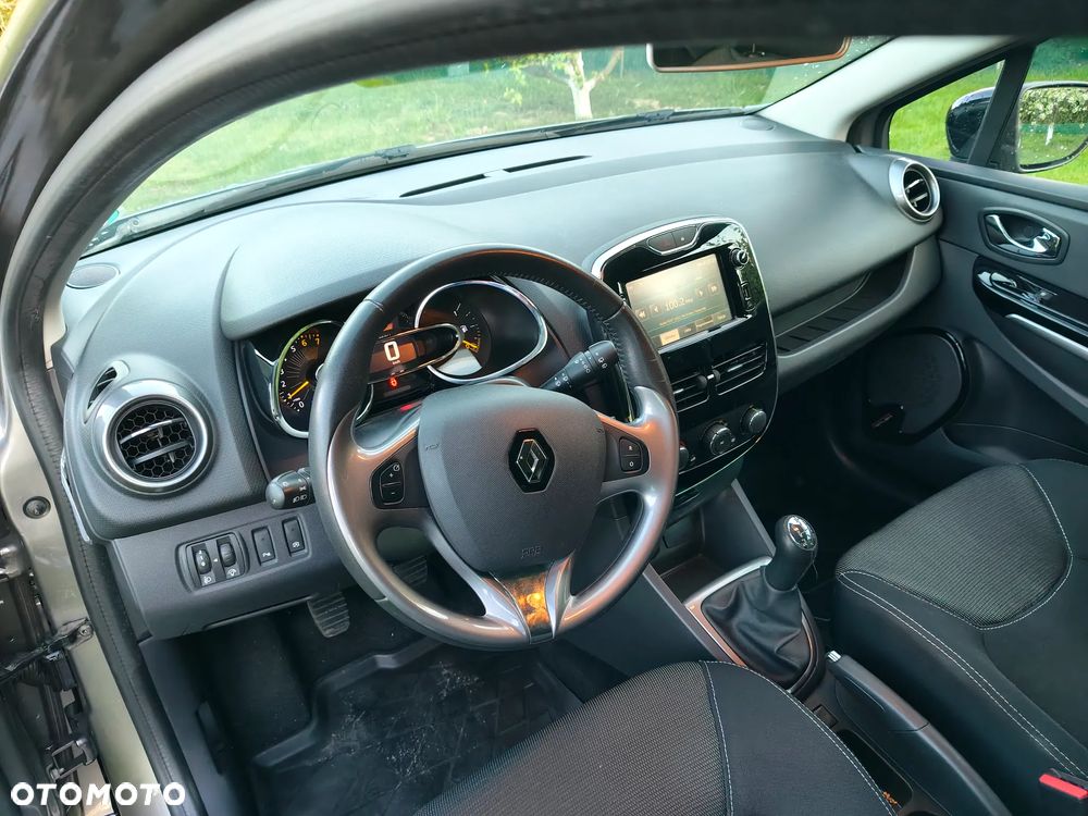 Renault Clio 0.9 TCe Business - 9