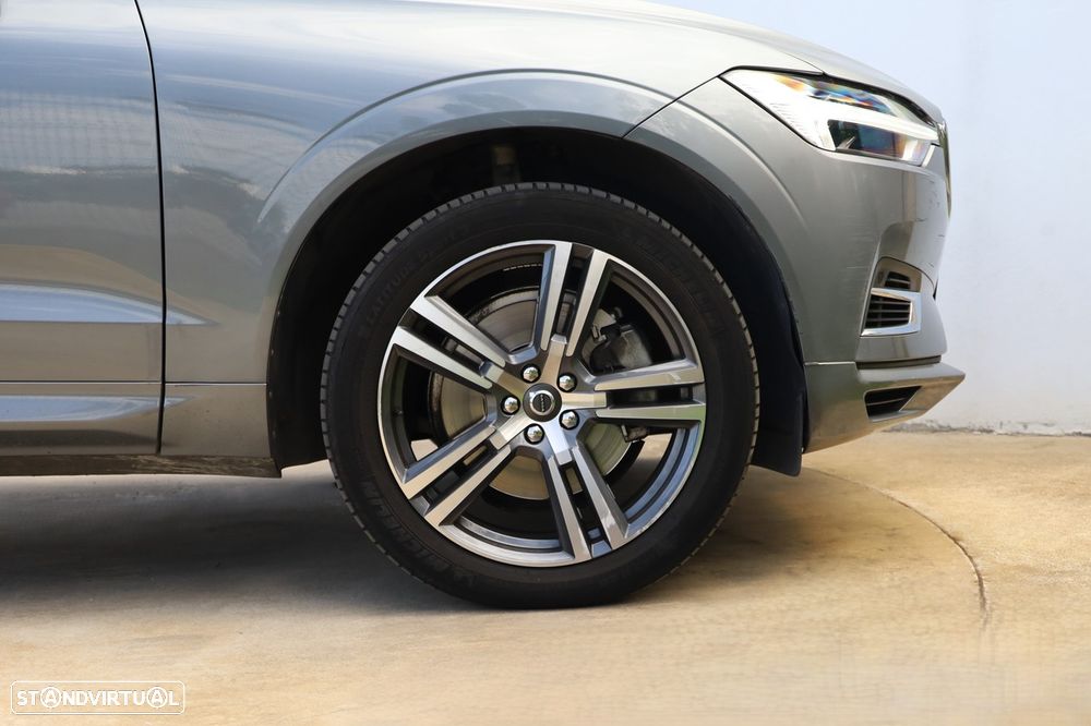 Volvo XC 60 2.0 T8 PHEV Momentum Plus AWD - 7