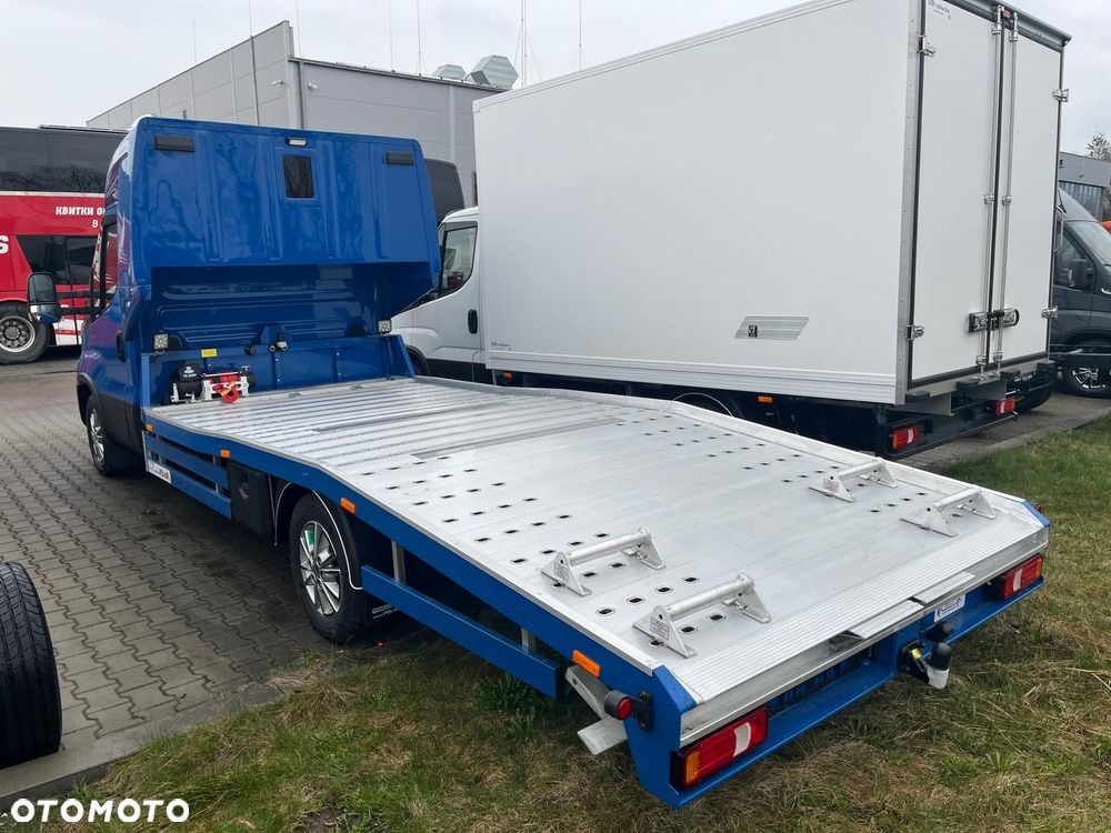Iveco Daily 35S18HA8 Laweta z kabiną - 8