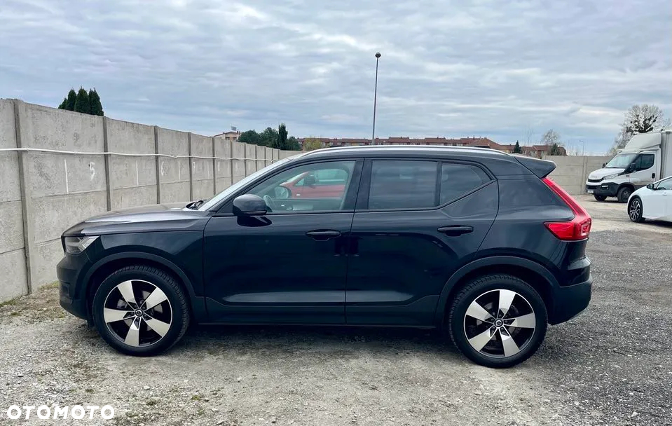 Volvo XC 40 B4 B Momentum Pro - 3