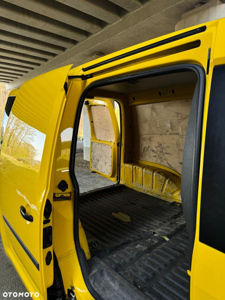 Volkswagen Caddy - 9