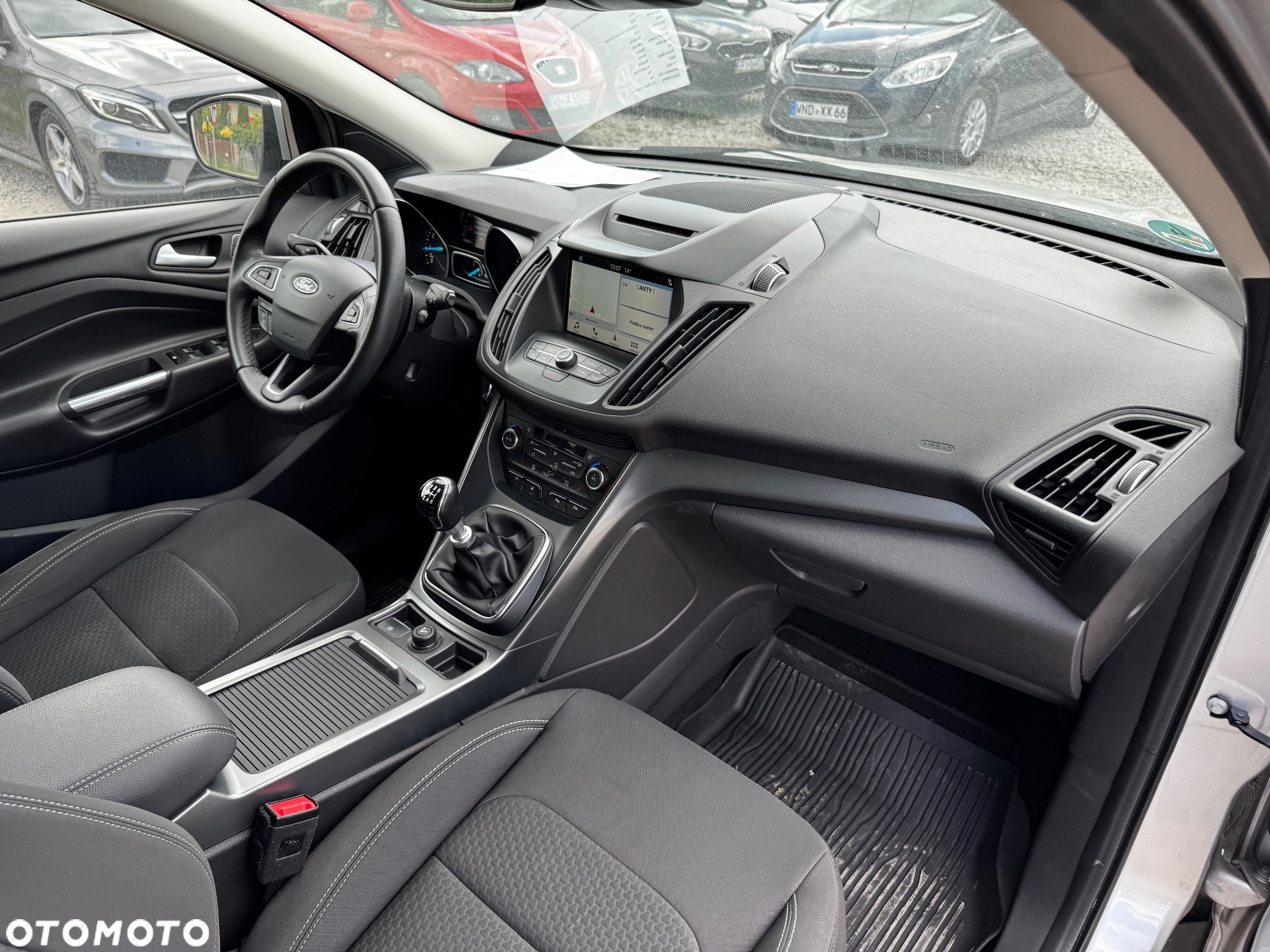 Ford Kuga 1.5 EcoBoost 2x4 Cool & Connect - 38