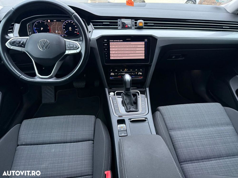 Volkswagen Passat Variant 2.0 TDI SCR DSG Elegance - 14