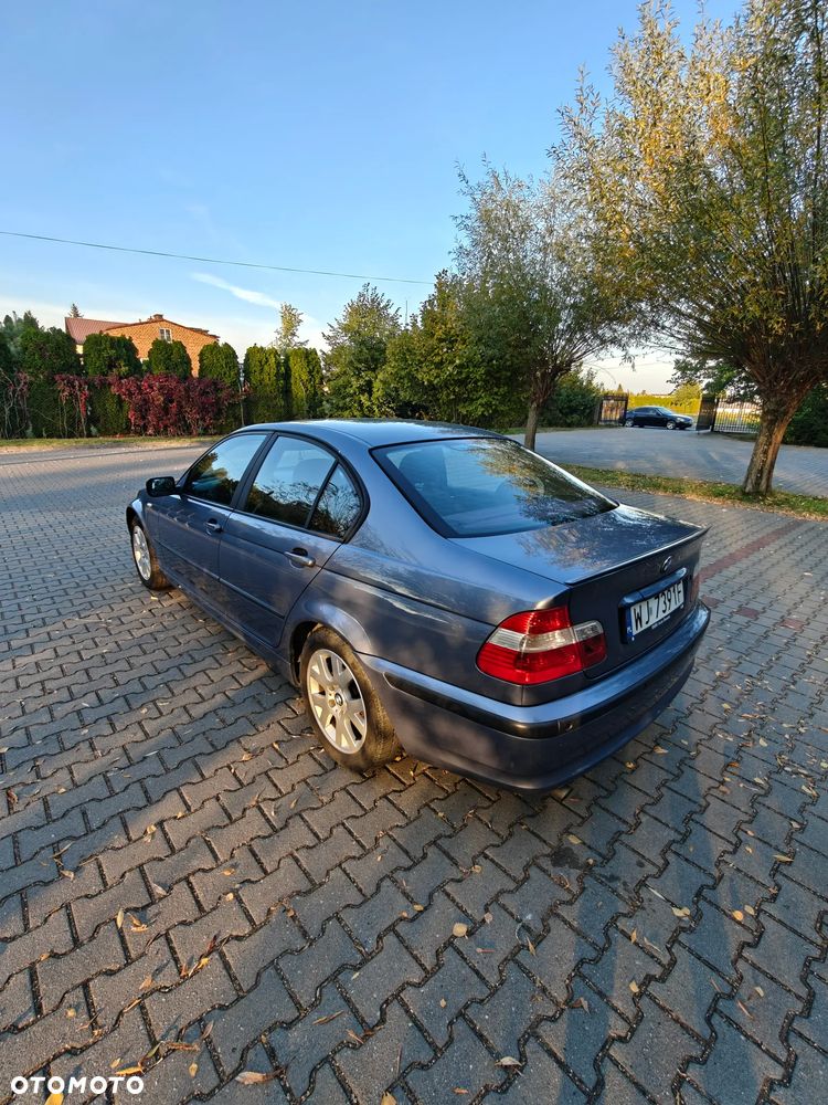 BMW Seria 3 318i - 7