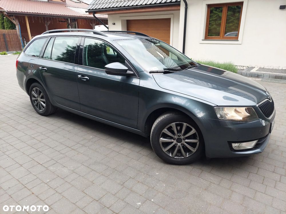 Skoda Octavia 2.0 TDI Ambition DSG - 27