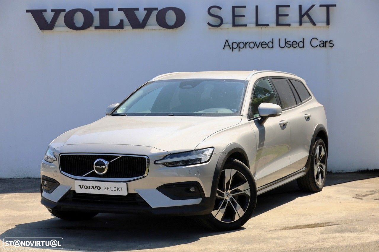 Volvo V60 Cross Country 2.0 B4 Geartronic - 1