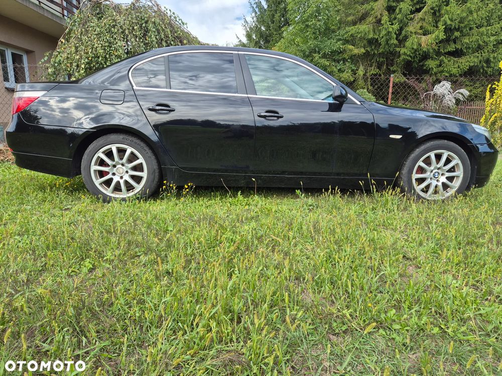 BMW Seria 5 525d - 21