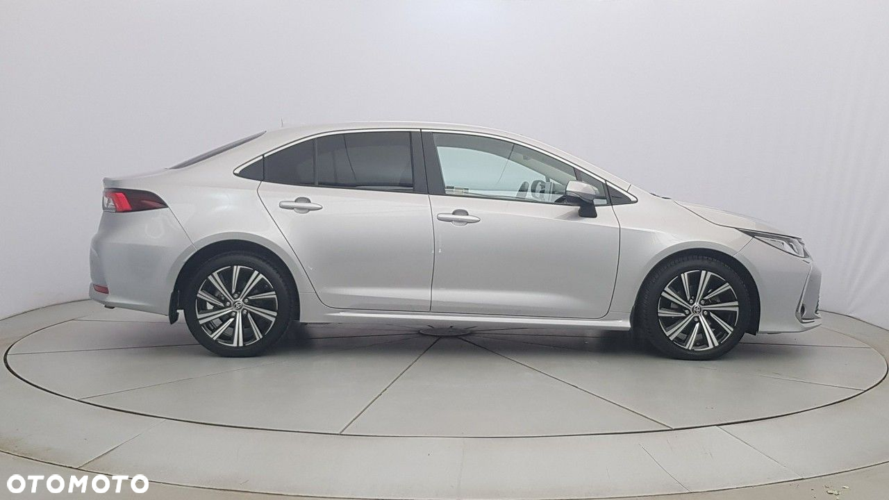 Toyota Corolla - 8