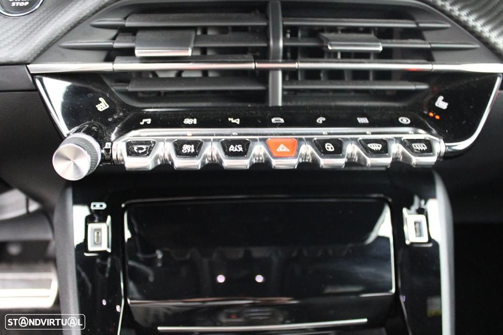 Peugeot e-2008 50 kWh GT Line - 30