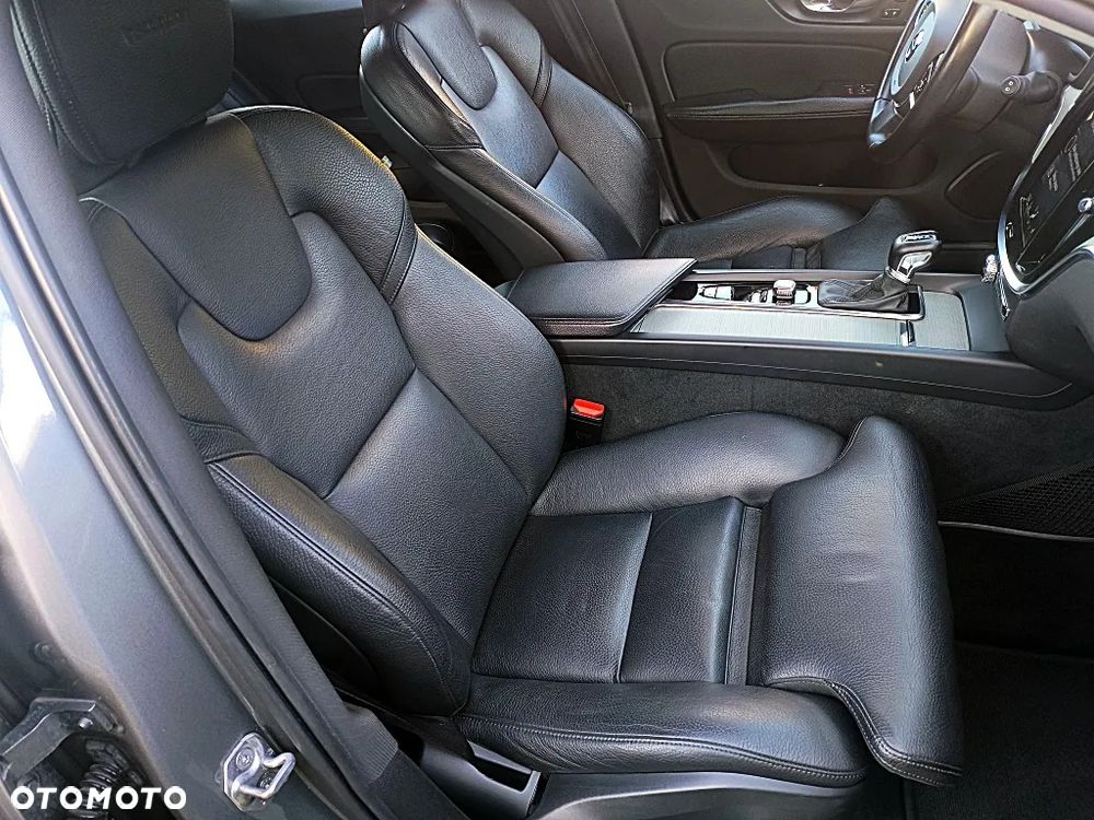 Volvo V60 2020 photo 4