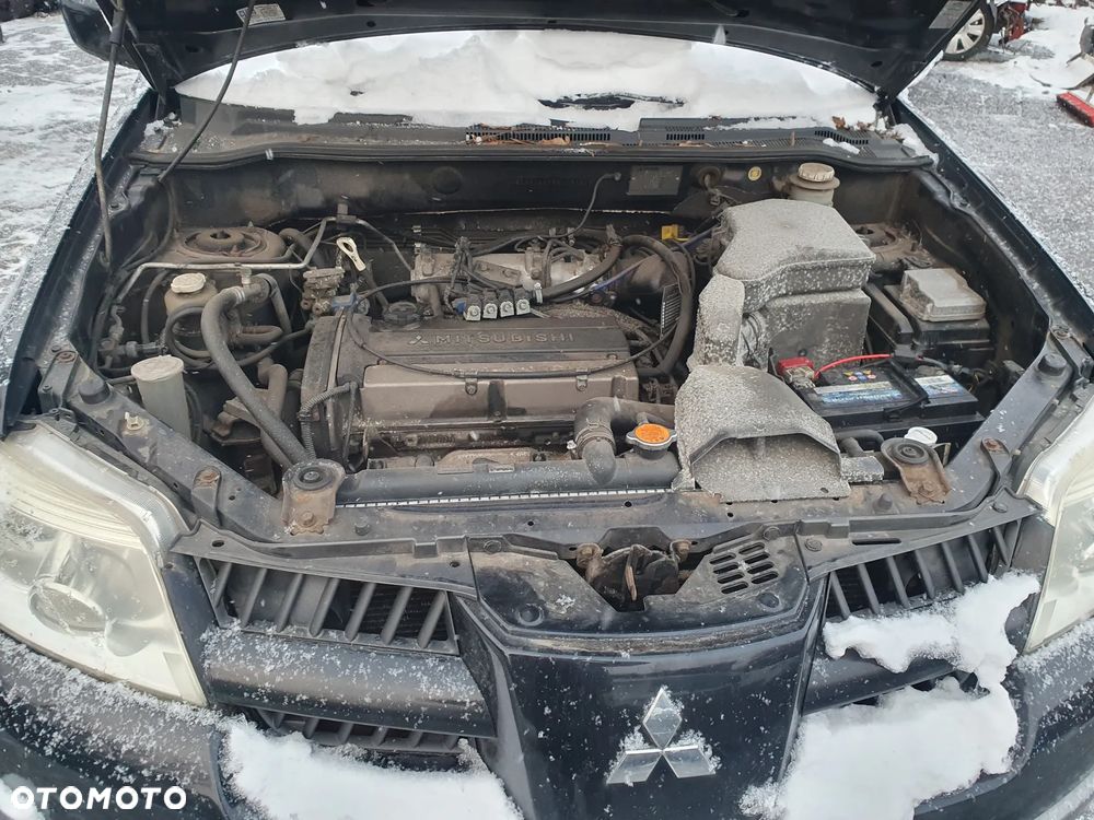 Mitsubishi Outlander 2.0 100 kW na części rok 2005 - 2