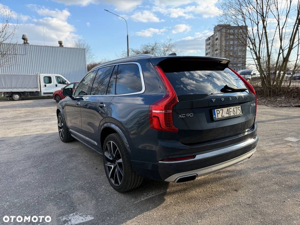 Volvo XC 90 - 5