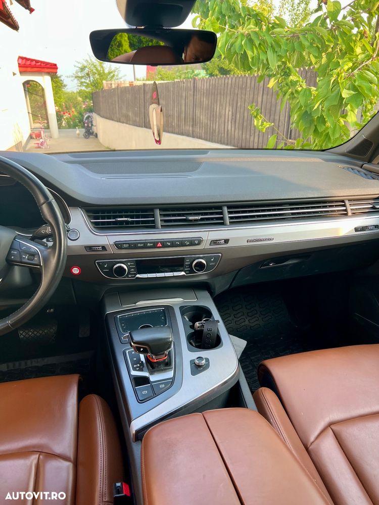 Audi Q7 - 7