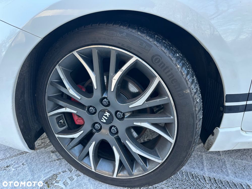 Kia Ceed 1.6 T-GDI GT-Challenge - 10