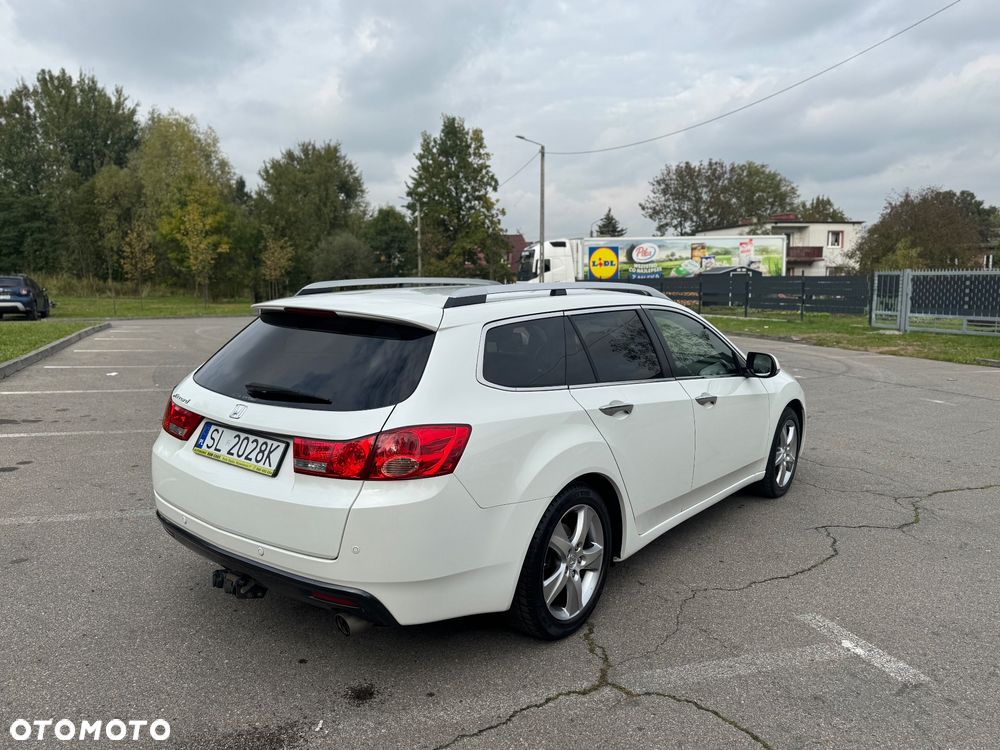 Honda Accord 2.0 Executive - 8