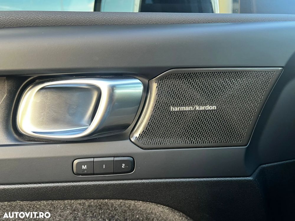 Volvo XC 40 T4 Recharge DKG Plus Dark - 15