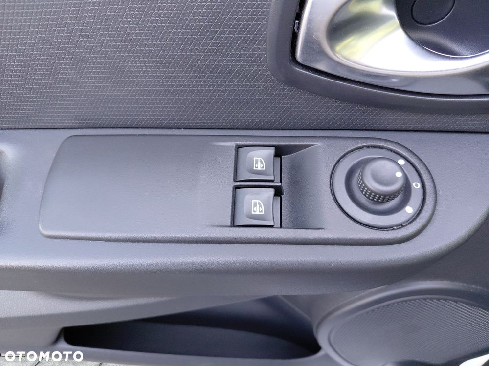 Renault Clio 1.2 16V Alize EU6 - 23