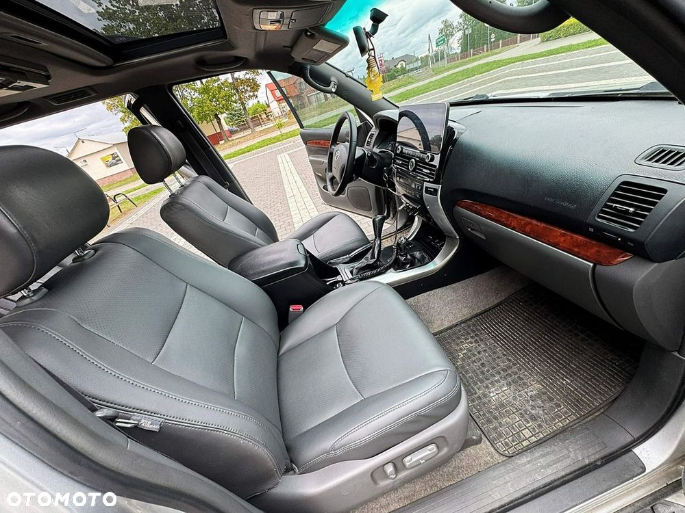 Toyota Land Cruiser LC 3.0 D-4D Prestige - 24