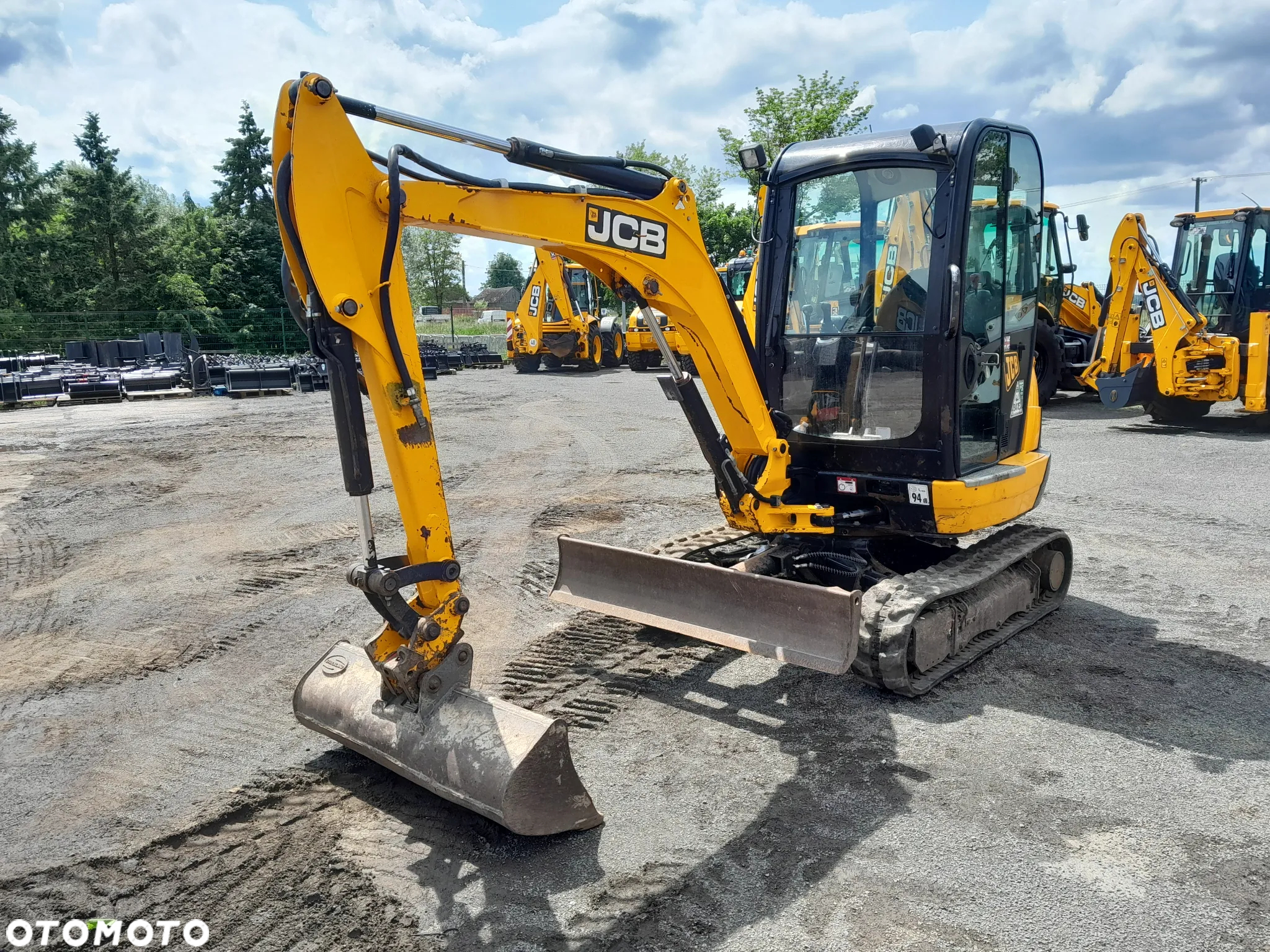 JCB 8026 - 3