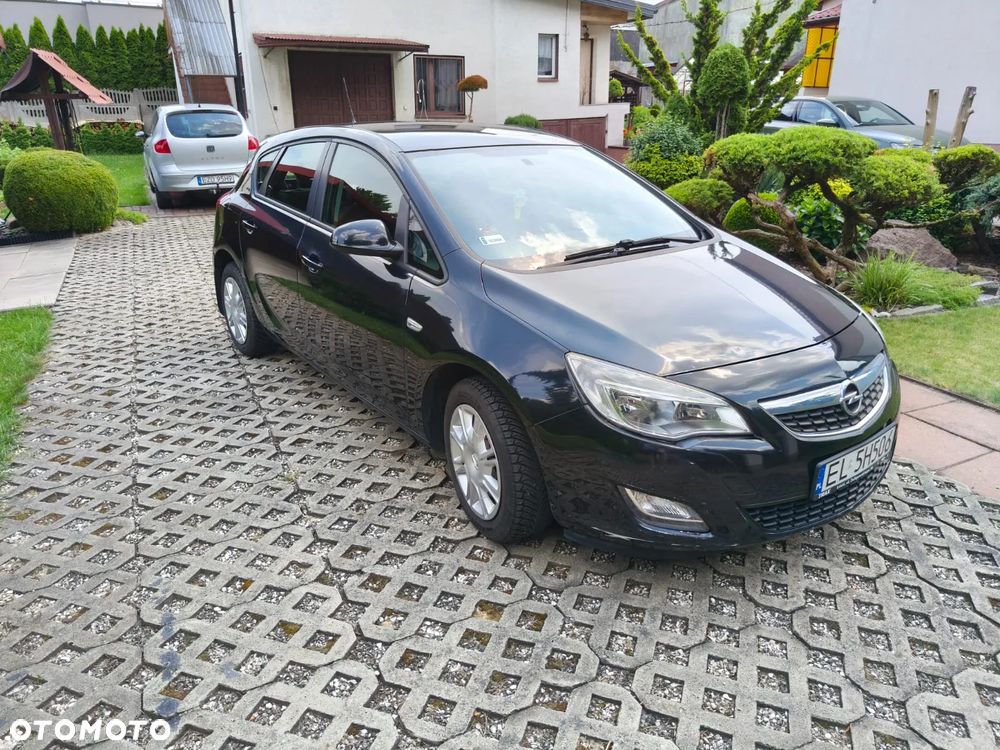 Opel Astra 1.4 Essentia - 9