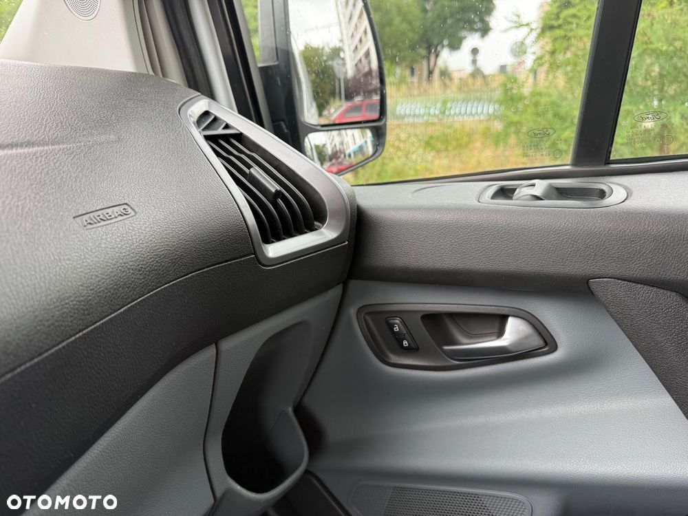 Ford Transit Custom 270 L1H1 Ambiente - 21