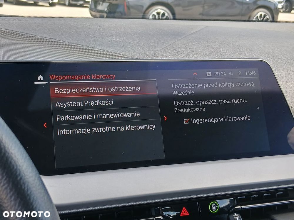 BMW Seria 1 118i - 22