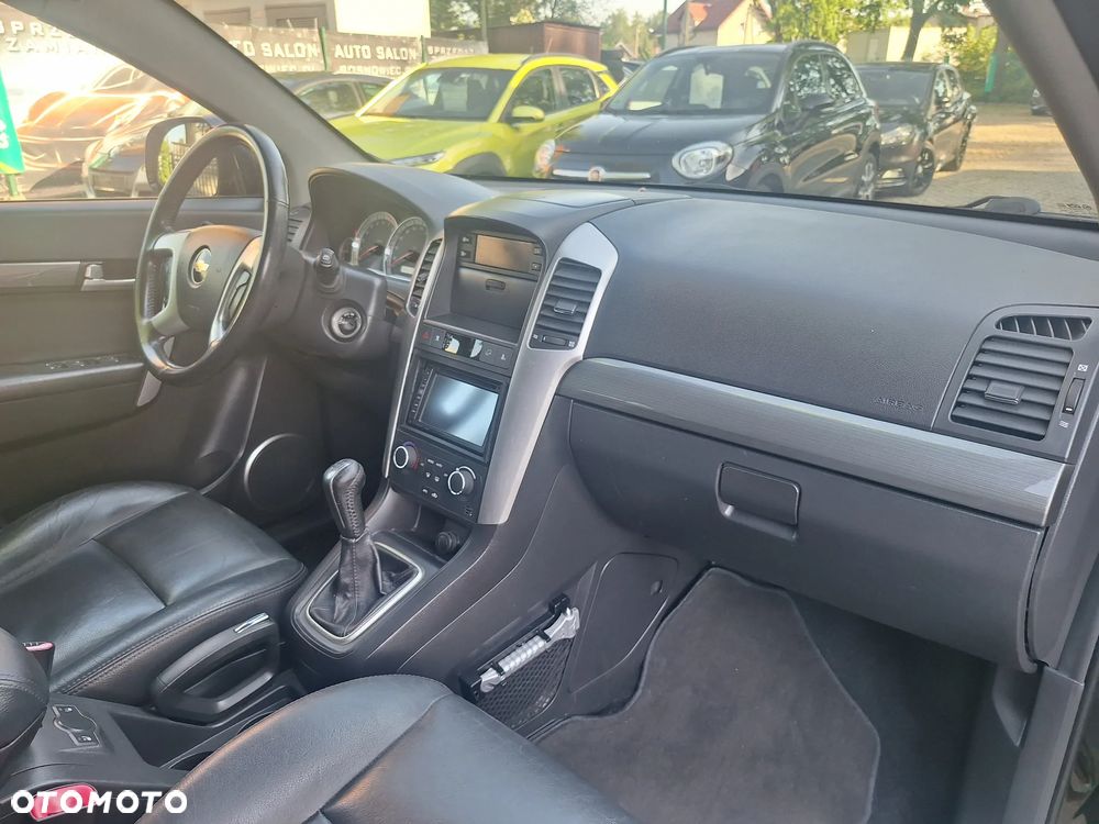 Chevrolet Captiva - 19