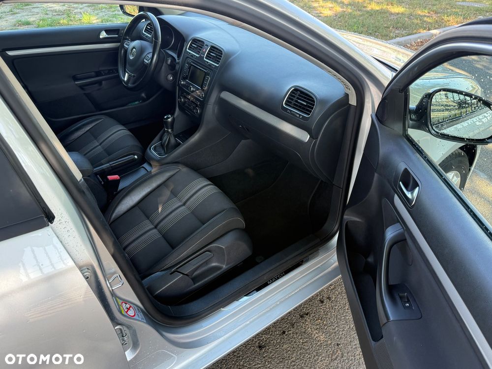 Volkswagen Golf Variant - 13