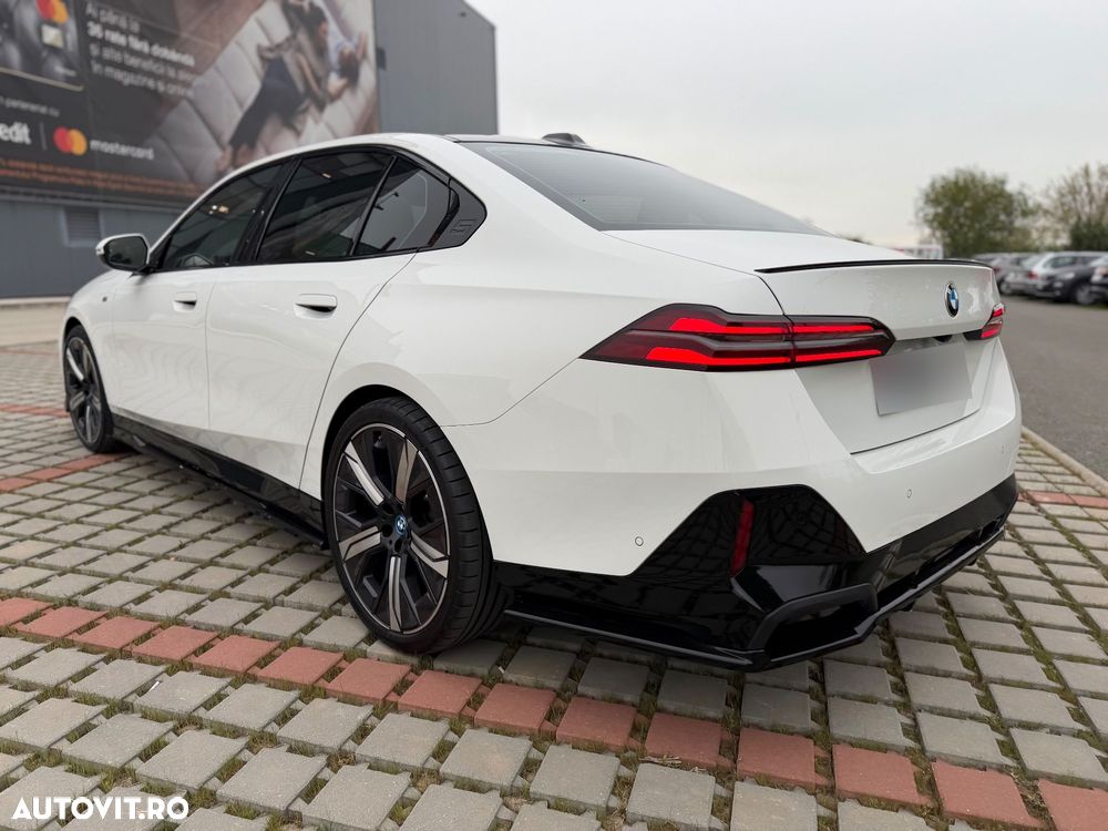 BMW Seria 5 - 24