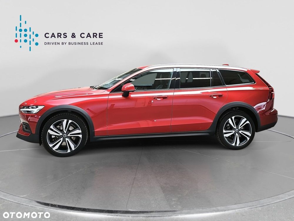 Volvo V60 Cross Country Plus B5 B AWD - 31