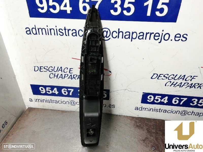 COMANDO ELEVADOR DE VIDRO FRONTAL DIREITO CITROEN C4 COUPÉ 2008 - - 2