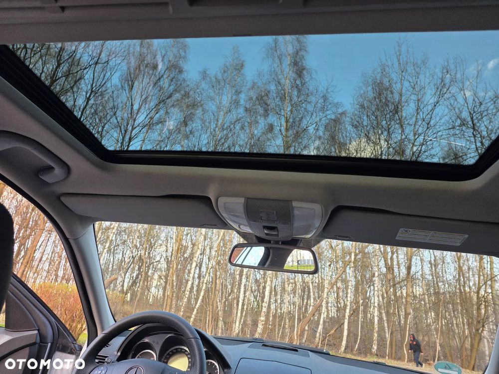 Mercedes-Benz Klasa C 200 7G-TRONIC Avantgarde Edition - 20