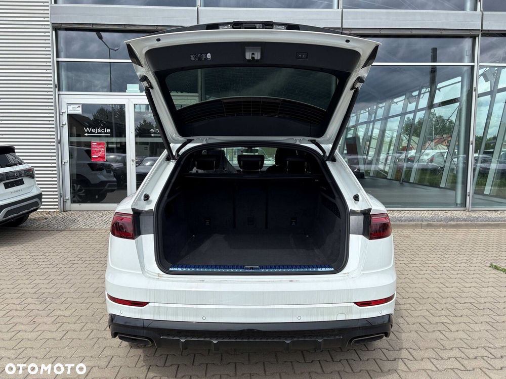Audi Q8 - 6