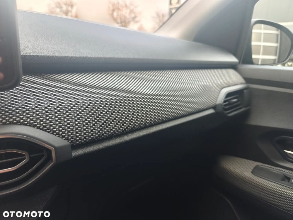 Dacia Jogger 1.0 TCe Comfort 7os - 22