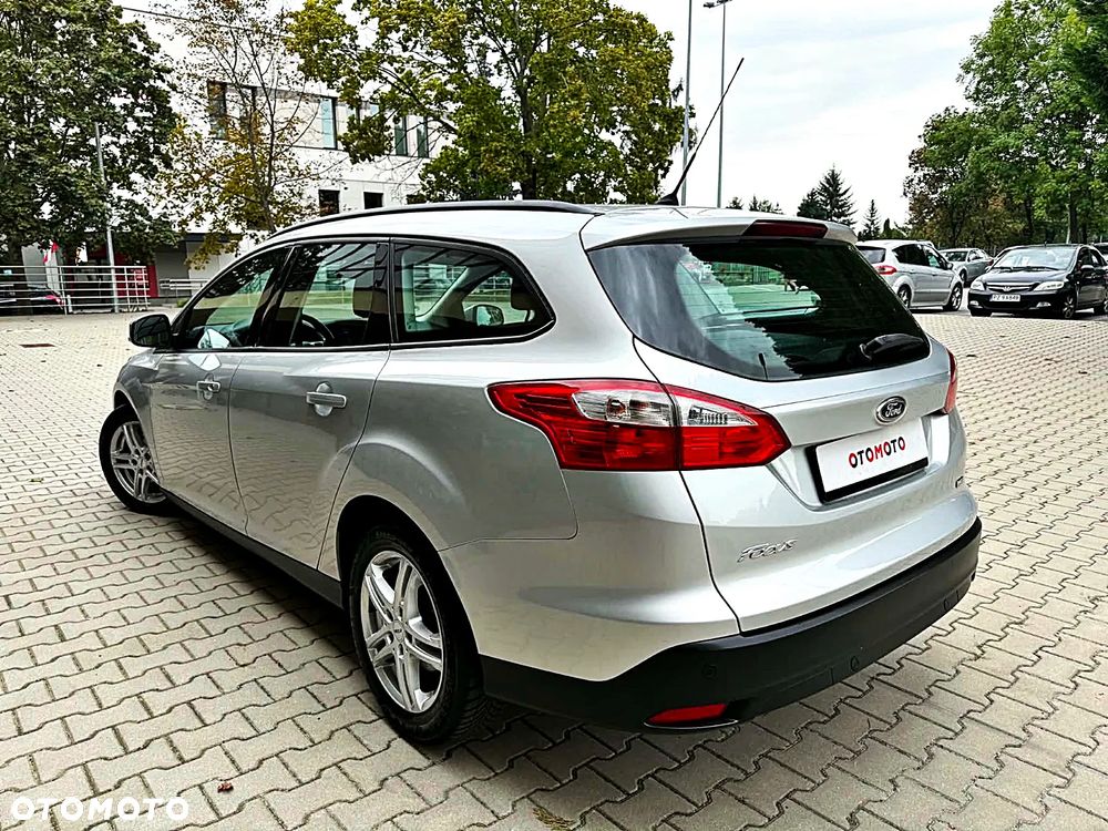 Ford Focus 1.6 TDCi DPF Titanium - 4